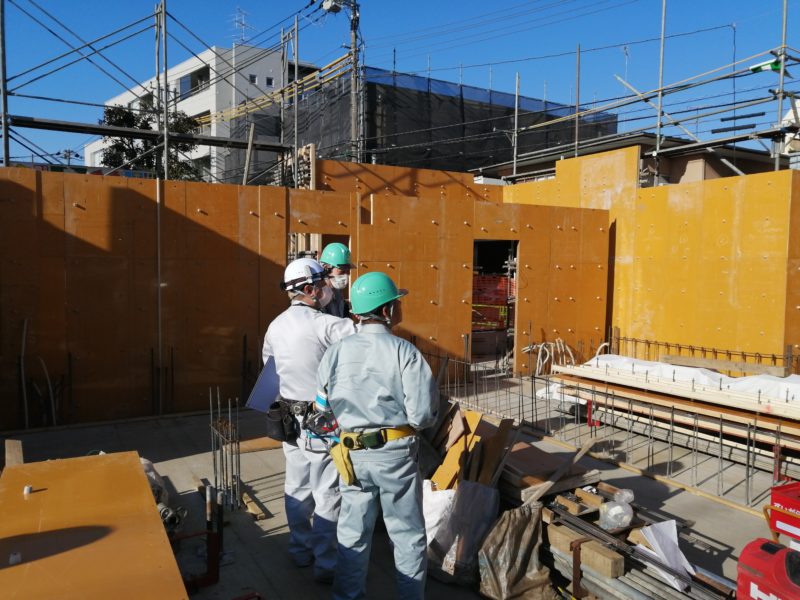 都立大学の現場です